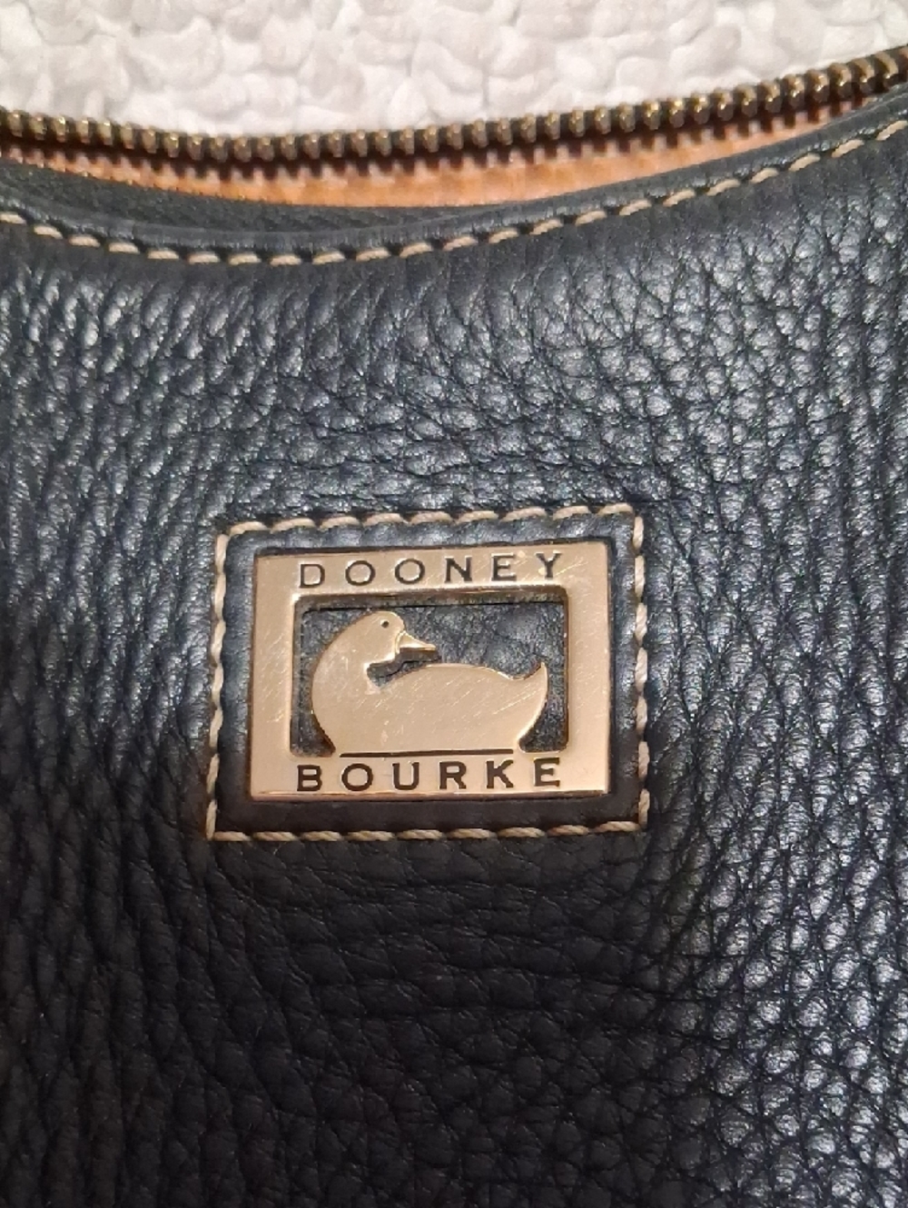 Dooney & Bourke Black Pebbled Leather Shoulder Bag - Picture 2 of 9